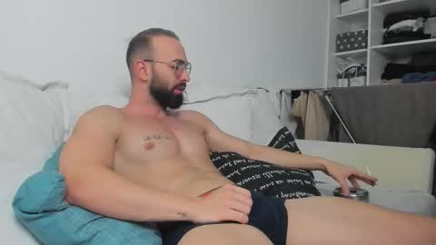 MichaelEvansx online show from 9, 10, 2025