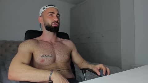 MichaelEvansx online show from 14, 2, 2026