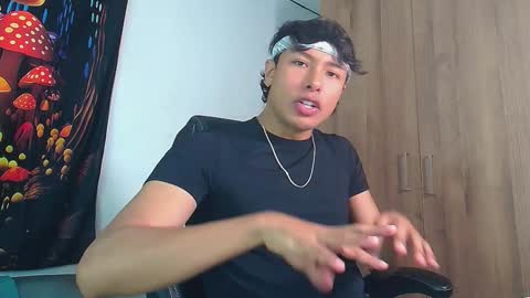Snapshot of michaelstones chatting on 13, 1, 2025 michaelstones online show from 13, 1, 2025