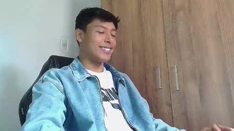 Snapshot of michaelstones chatting on 11, 3, 2025 michaelstones online show from 11, 3, 2025