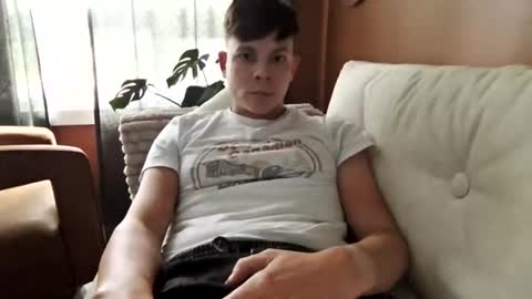 Snapshot of michaeltwinkboy chatting on 9, 7, 2026 michaeltwinkboy online show from 9, 7, 2026