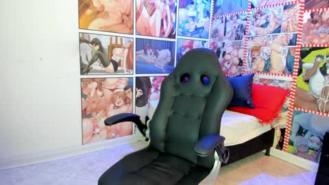 michel_lopez18 online show from 1, 2, 2025