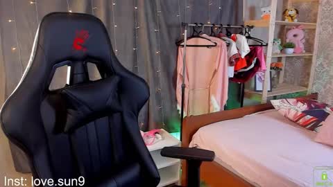 Snapshot of michel_momsen chatting on 5, 2, 2025 Michel online show from 5, 2, 2025