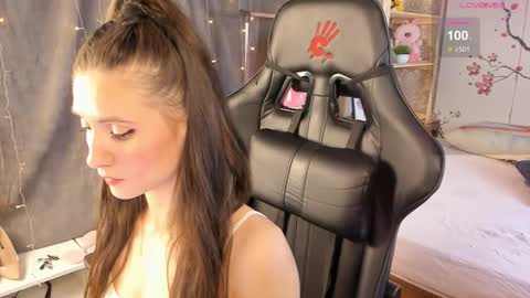 Snapshot of michel_momsen chatting on 5, 12, 2025 Michel online show from 5, 12, 2025