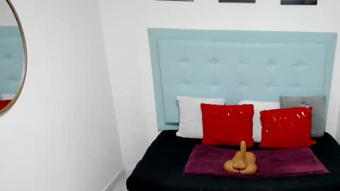 Snapshot of michel_rous_la_mas_caliente chatting on 27, 9, 2025 michel_rous_la_mas_caliente online show from 27, 9, 2025