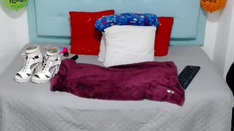 Snapshot of michel_rous_la_mas_caliente chatting on 14, 10, 2025 michel_rous_la_mas_caliente online show from 14, 10, 2025