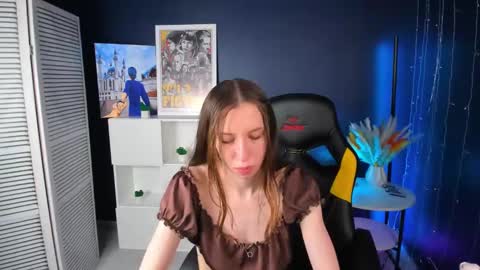 michele_mack online show from 10, 3, 2025