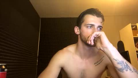 Snapshot of michelemagnetico chatting on 28, 9, 2025 michelemagnetico online show from 28, 9, 2025