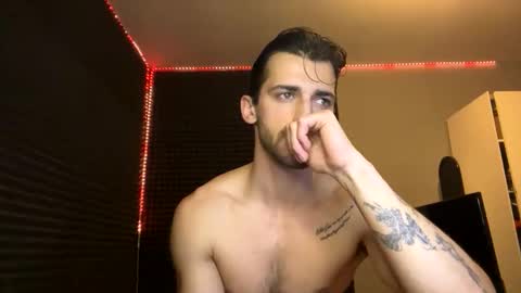 Snapshot of michelemagnetico chatting on 8, 10, 2025 michelemagnetico online show from 8, 10, 2025