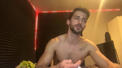 Snapshot of michelemagnetico chatting on 30, 10, 2025 michelemagnetico online show from 30, 10, 2025