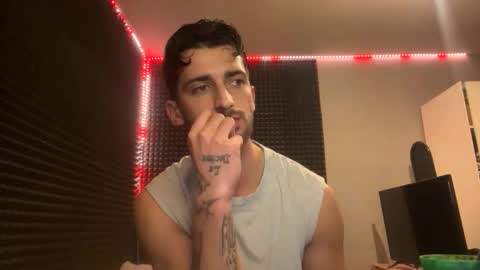 Snapshot of michelemagnetico chatting on 12, 11, 2025 michelemagnetico online show from 12, 11, 2025