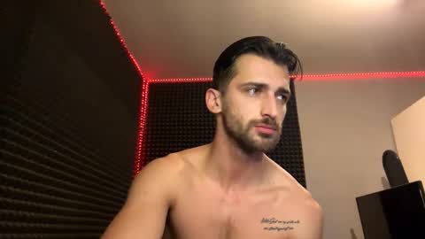 Snapshot of michelemagnetico chatting on 15, 12, 2025 michelemagnetico online show from 15, 12, 2025