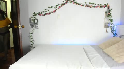 Snapshot of michell_anyeli chatting on 24, 9, 2025 Michell online show from 24, 9, 2025