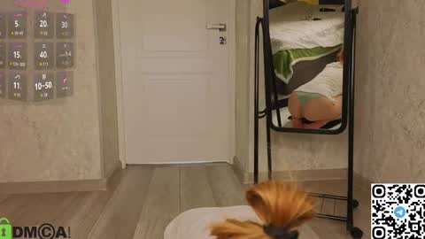 Snapshot of michelle_blond chatting on 21, 4, 2026 michelle_blond online show from 21, 4, 2026
