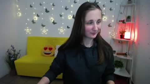 Snapshot of michellee11 chatting on 23, 4, 2026 Michel online show from 23, 4, 2026