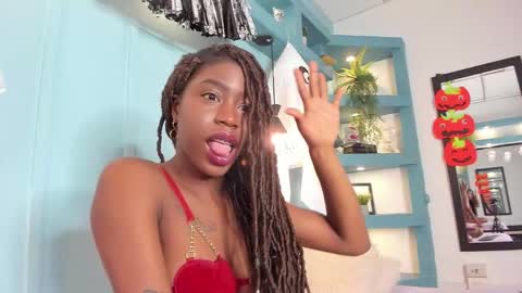 michellepose online show from 16, 10, 2025