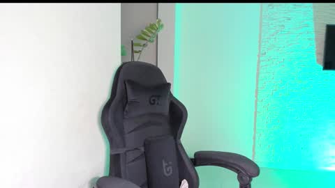 Snapshot of michelliibeautiful chatting on 18, 9, 2025 Michellee online show from 18, 9, 2025