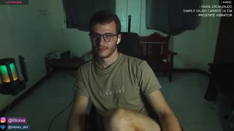 Snapshot of mickey_pict chatting on 3, 1, 2025 Mickey online show from 3, 1, 2025