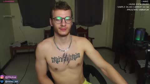 Snapshot of mickey_pict chatting on 23, 1, 2025 Mickey online show from 23, 1, 2025