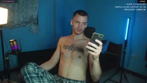 Snapshot of mickey_pict chatting on 10, 2, 2025 Mickey online show from 10, 2, 2025