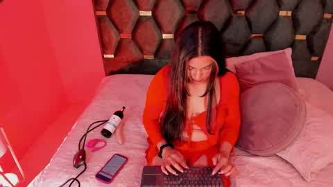 Micki online show from 10, 9, 2025