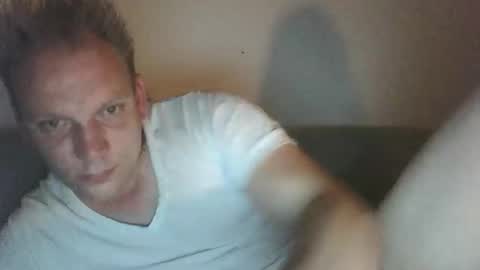 mickkxl online show from 17, 10, 2025