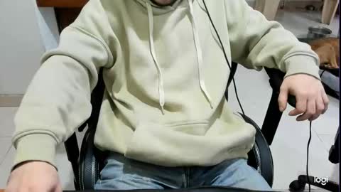 microfama00 online show from 17, 4, 2026