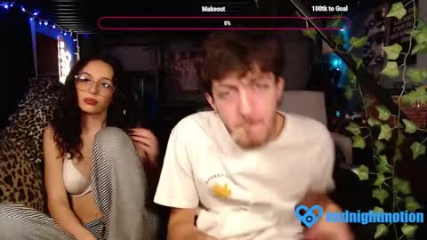 Snapshot of midnight_motion chatting on 4, 12, 2025 midnight_motion online show from 4, 12, 2025