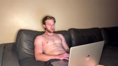 Snapshot of midnightcouple00 chatting on 5, 12, 2025 SexyLatinaCouple online show from 5, 12, 2025