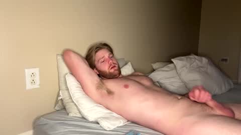 Snapshot of midnightcouple00 chatting on 20, 12, 2025 SexyLatinaCouple online show from 20, 12, 2025