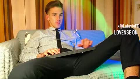 Snapshot of midnighter__ chatting on 20, 11, 2025 Alexey or just Alex online show from 20, 11, 2025