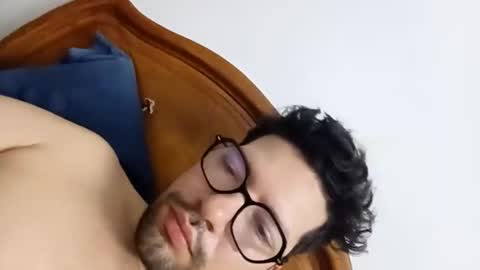 Sam online show from 19, 4, 2026