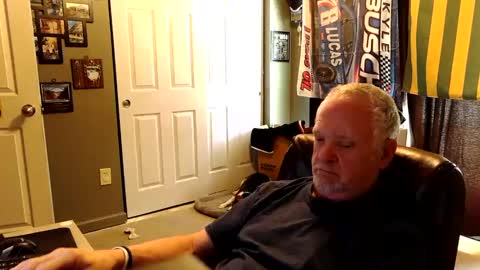 Snapshot of midwestdad09 chatting on 20, 9, 2025 midwestdad09 online show from 20, 9, 2025