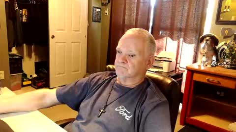 Snapshot of midwestdad09 chatting on 16, 11, 2025 midwestdad09 online show from 16, 11, 2025