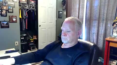 Snapshot of midwestdad09 chatting on 21, 4, 2026 midwestdad09 online show from 21, 4, 2026