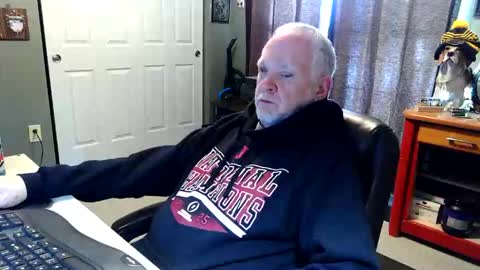 Snapshot of midwestdad09 chatting on 22, 4, 2026 midwestdad09 online show from 22, 4, 2026