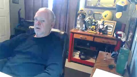 Snapshot of midwestdad09 chatting on 6, 5, 2026 midwestdad09 online show from 6, 5, 2026