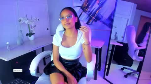 Snapshot of miel_ambar chatting on 27, 4, 2026 miel_ambar online show from 27, 4, 2026