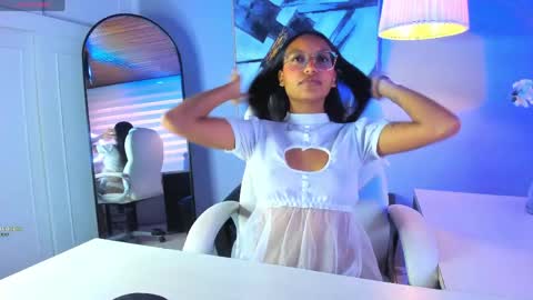 Snapshot of miel_ambar chatting on 7, 5, 2026 miel_ambar online show from 7, 5, 2026