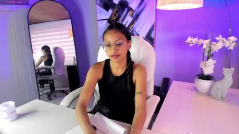 Snapshot of miel_ambar chatting on 13, 5, 2026 miel_ambar online show from 13, 5, 2026
