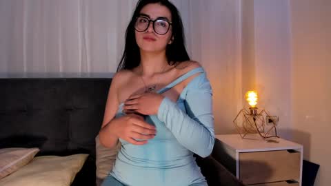 miel_gomez online show from 5, 2, 2025