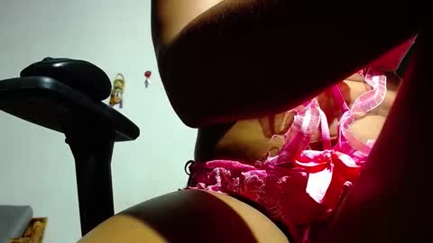 mielsquirt online show from 4, 10, 2025