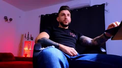 MightyAaron online show from 15, 9, 2025