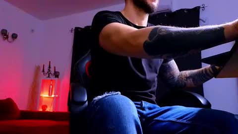 MightyAaron online show from 21, 9, 2025