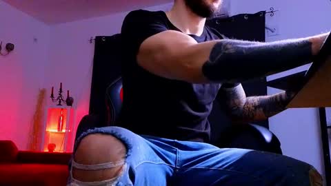 MightyAaron online show from 16, 12, 2025