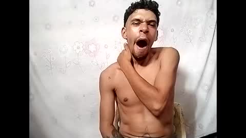 Snapshot of miguel_angelxxx chatting on 4, 2, 2026 miguel online show from 4, 2, 2026