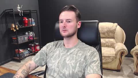 Snapshot of mihasikd chatting on 29, 10, 2025 Misha Winchester online show from 29, 10, 2025