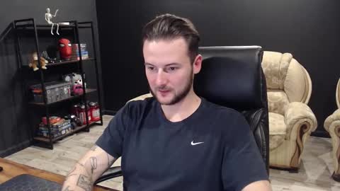 Snapshot of mihasikd chatting on 7, 11, 2025 Misha Winchester online show from 7, 11, 2025