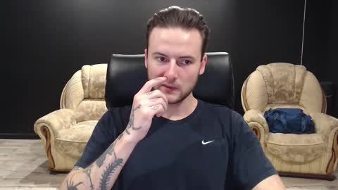 Snapshot of mihasikd chatting on 17, 11, 2025 Misha Winchester online show from 17, 11, 2025