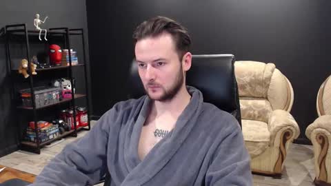 Snapshot of mihasikd chatting on 2, 12, 2025 Misha Winchester online show from 2, 12, 2025